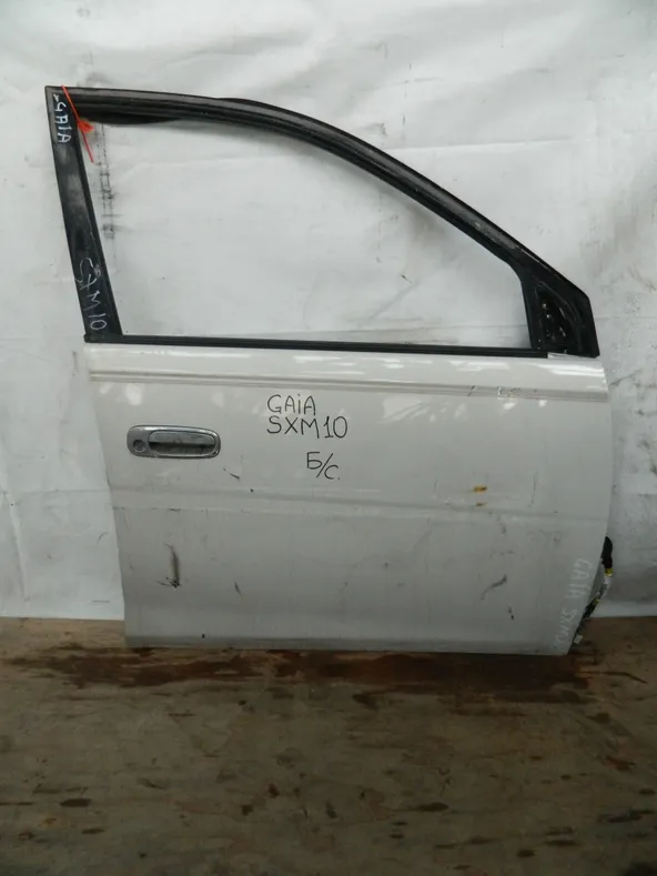 Дверь TOYOTA GAIA SXM10 Перед Прав (Контрактный) 72355787 6700144021