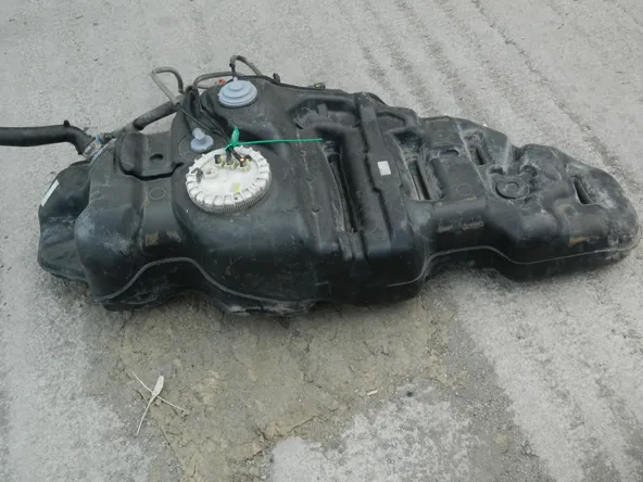 Бак топливный TOYOTA LAND CRUISER UZJ200 (Б/У) 81530908