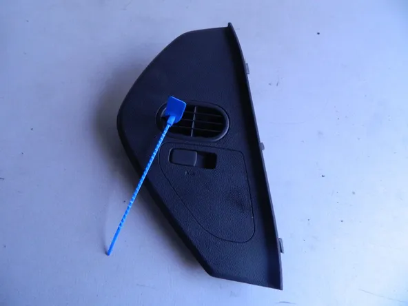 Накладка на торпедо HYUNDAI EQUUS VI G6DJ Прав (Б/У) 69838346