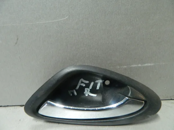 Ручка двери внутренняя HONDA FIT GD1 Прав (Контрактный) 81528085