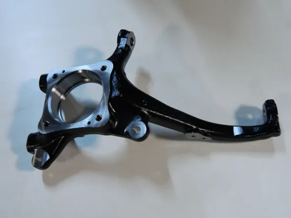 Кулак поворотный GENERAL PARTS 4321160190 LEXUS LX570 / TOYOTA LAND CRUISER 200 Перед Прав