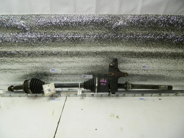 Привод TOYOTA AURIS ZRE154 2ZRFE Перед Прав (Контрактный) 35015272