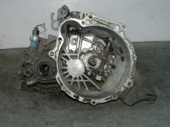 МКПП HYUNDAI ELANTRA G4GF (Контрактный) 40951393