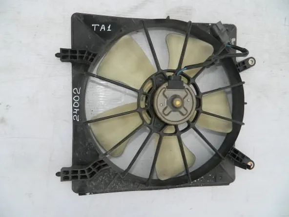 Диффузор радиатора HONDA Avancier TA1 (Б/У)