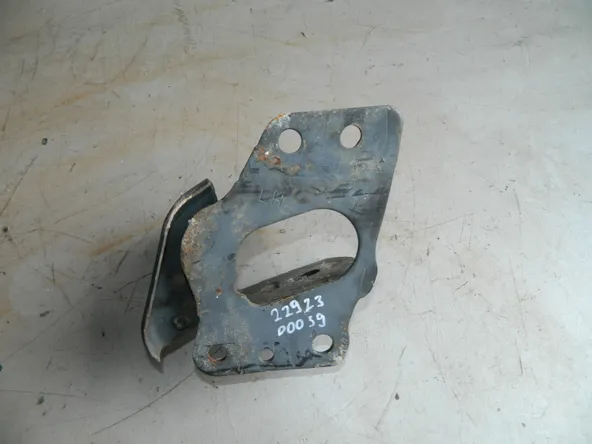 Крепление рычага NISSAN X-TRAIL T32 Зад Лев (Контрактный) 2292300039