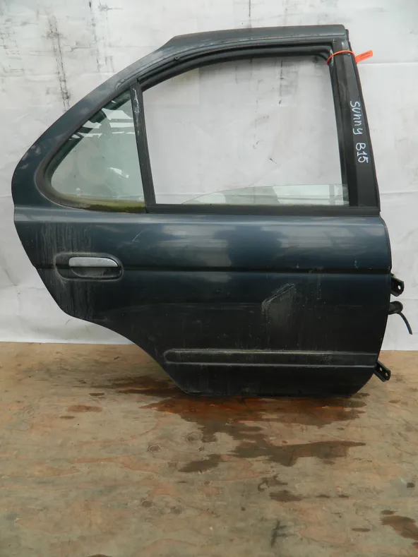 Дверь NISSAN SUNNY B15 Зад Прав (Контрактный) 72355593