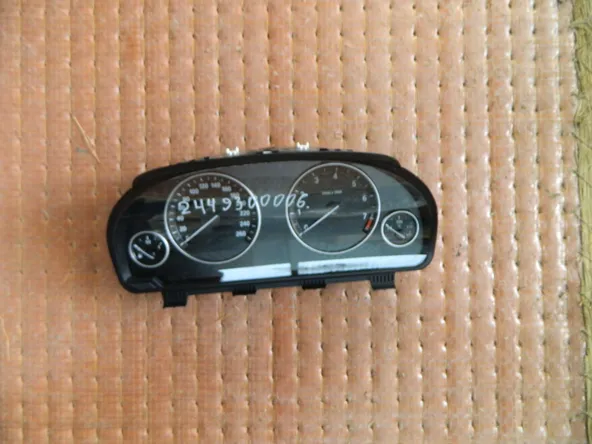 Панель приборов BMW 5-SERIES F10 (Контрактный) 2449300006