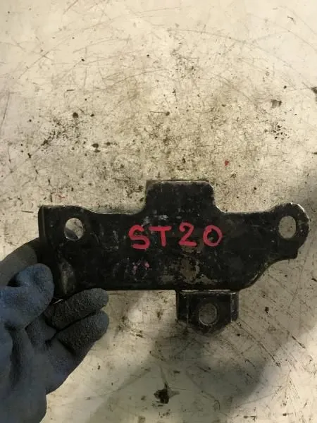 Подушка двигателя TOYOTA CELICA ST200 3SFE Перед Лев (Контрактный) 1237274450
