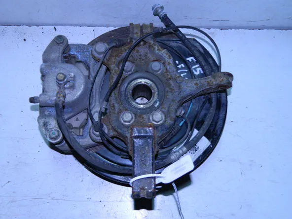 Ступица NISSAN JUKE YF15 Перед Лев (Контрактный) 69586605