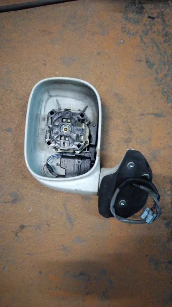 Зеркало NISSAN SERENA PNC24 Перед Прав (Контрактный) 3062804