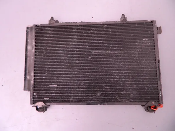 Радиатор кондиционера TOYOTA IST NCP61 (Контрактный) 72367838