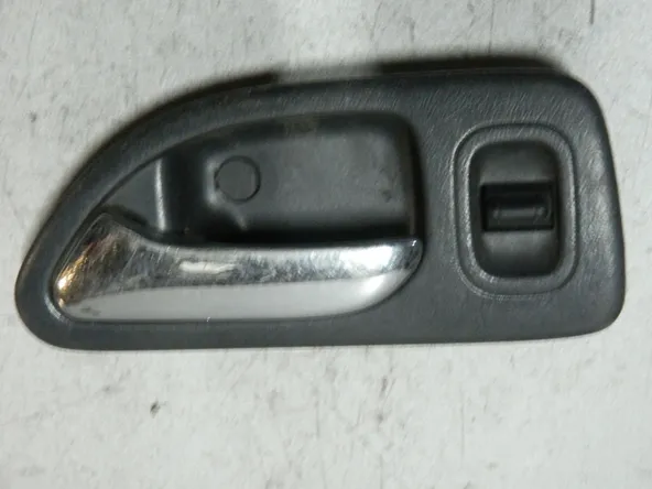 Ручка двери внутренняя HONDA ACCORD CD5 Перед Лев (Контрактный) 81528443
