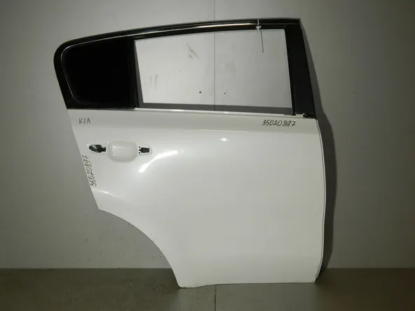 Дверь Kia Sportage QL Зад Прав (Б/У)