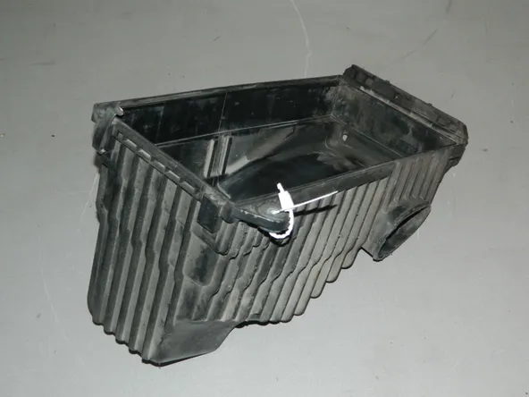 Корпус воздушного фильтра AUDI Q7 4L (Б/У) 35020576