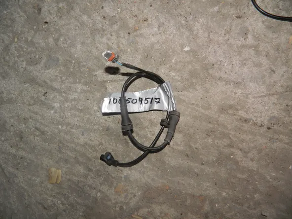 Датчик ABS NISSAN JUKE YF15 Зад Прав (Контрактный) 100509517