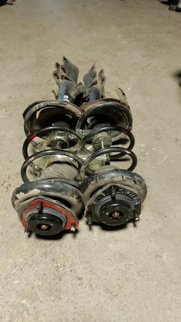 Стойка подвески NISSAN X-TRAIL T30 Перед (пара) (Контрактный) 20711908