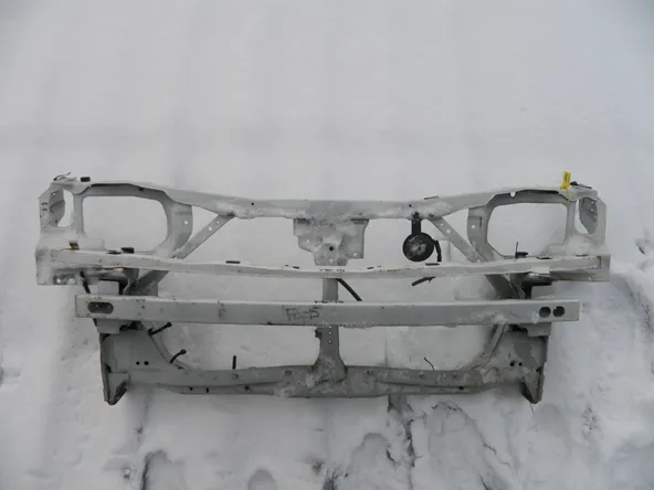 Рамка радиатора NISSAN Sunny FB15 (Контрактный) 79780423