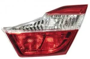 Фонарь SAT ST1121314R TOYOTA CAMRY ACV50 2011-2014 в крышку багажника RH