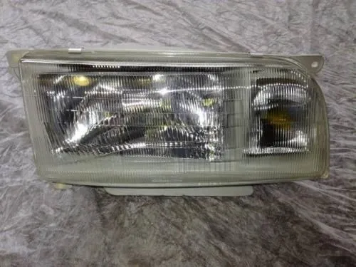 Фара LUCID 2121137RRDY TOYOTA HIACE 90 R