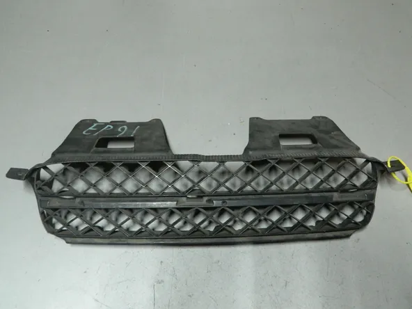 Решетка радиатора TOYOTA STARLET EP91 (Контрактный) 79773554