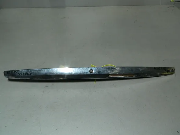 Накладка крышки багажника NISSAN BLUEBIRD SYLPHY FG10 (Контрактный) 79773181