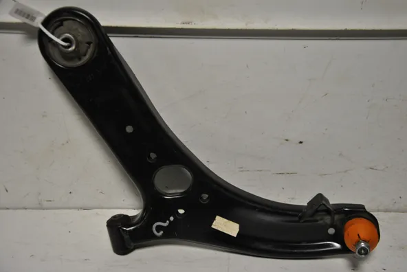 Рычаг подвески HYUNDAI SOLARIS Перед Лев (Контрактный) 45993129