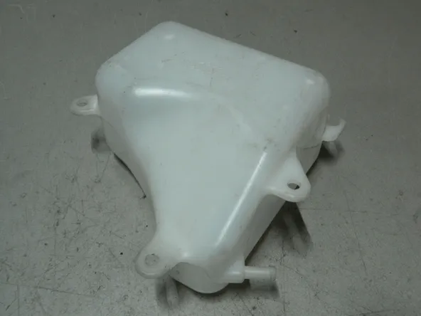 Бачок расширительный SUZUKI GRAND VITARA (Контрактный) 79591966