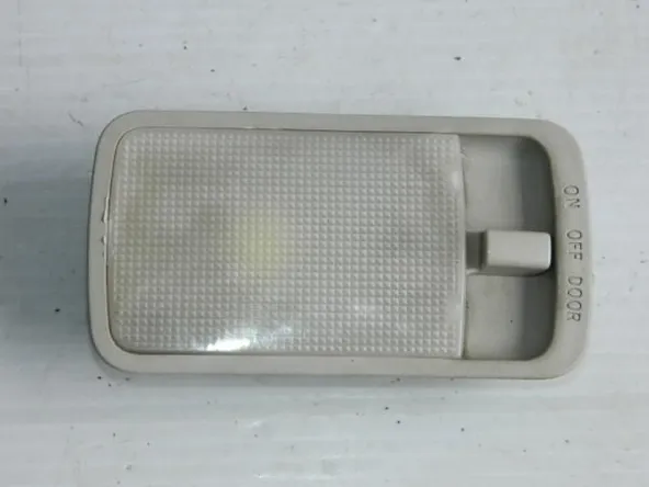 Плафон салонный TOYOTA COROLLA 120 (Б/У) 8124012070B0