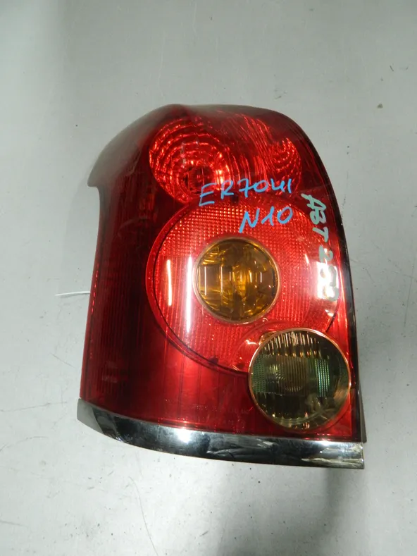 Фонарь TOYOTA AVENSIS AZT250 Зад Лев 0550 (Контрактный) 03344266