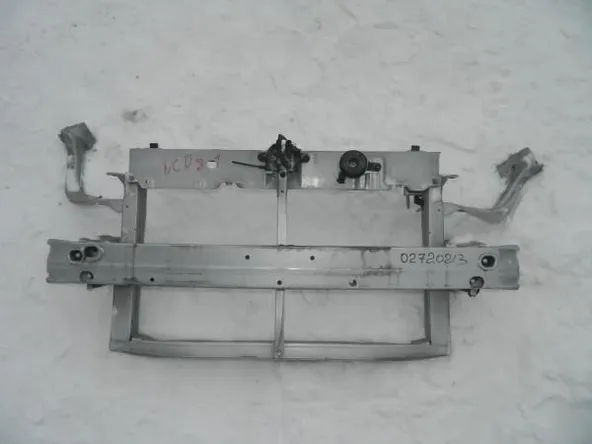 Рамка радиатора TOYOTA Sienta NCP81 (Контрактный) 02720213