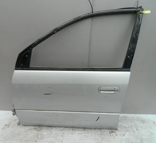 Дверь TOYOTA IPSUM CXM10 Перед Лев (Контрактный) 40951480 6700244012