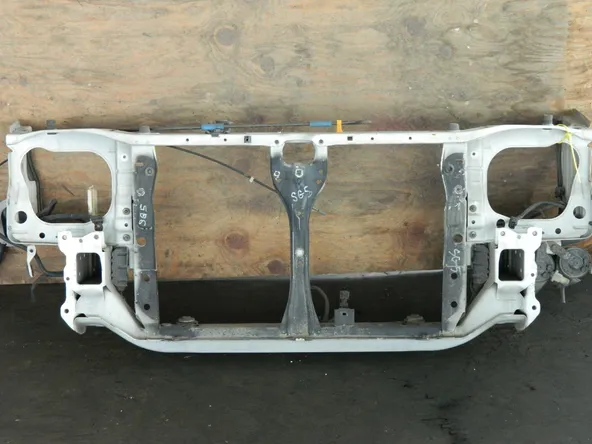 Рамка радиатора SUBARU FORESTER SG5 (Контрактный) 94584297