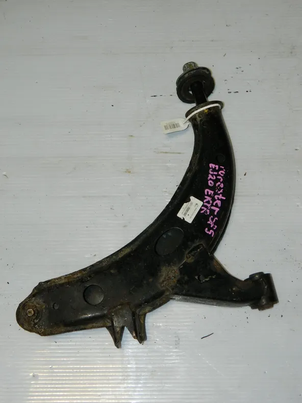 Рычаг подвески SUBARU FORESTER SF5 Перед Прав (Контрактный)