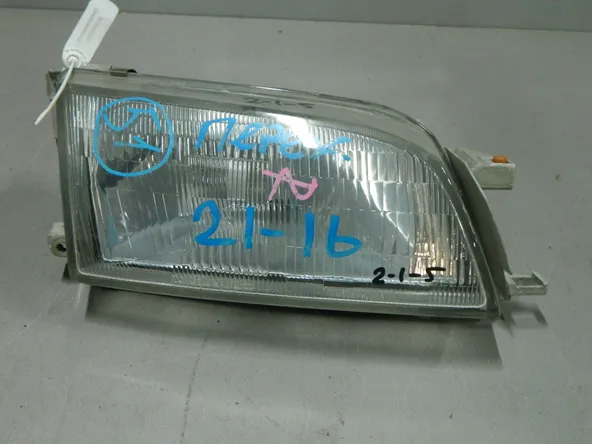 Фара TOYOTA CALDINA ST191 Перед Прав 2116 (Контрактный) 03344636