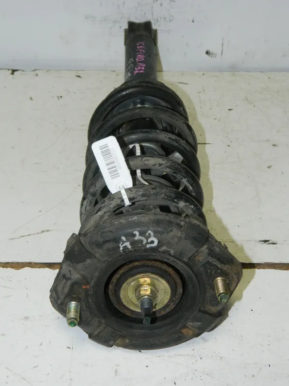 Стойка подвески NISSAN CEFIRO A33 Зад (Кoнтрактный) 45989701 562102Y002