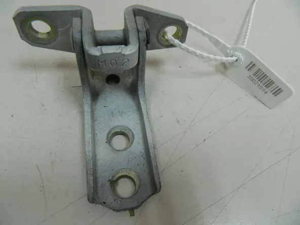 Петля двери MITSUBISHI DINGO CQ2A Перед Прав Верх (Контрактный) 35021514