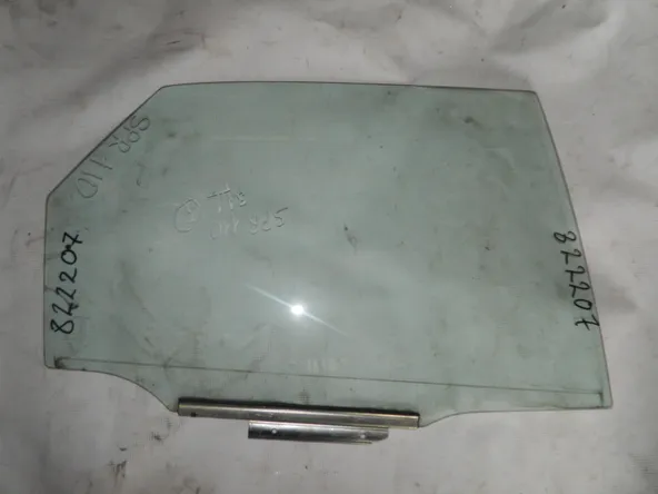 Стекло двери TOYOTA SPRINTER 110 Задн. Прав (Контрактный) 822207