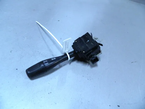 Переключатель поворотов MITSUBISHI LANCER IX (Б/У) 68000114 MR459891