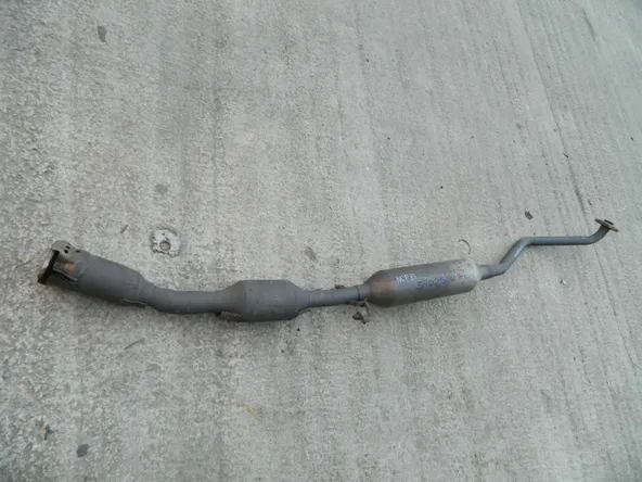 Глушитель с катализатором TOYOTA SIENTA NCP81 (Контрактный) 3702500018