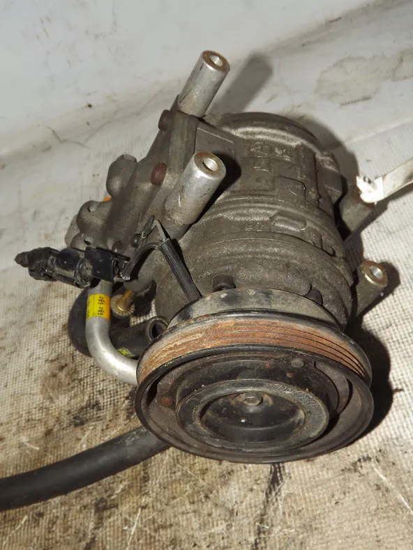 Компрессор кондиционера HYUNDAI ELANTRA XD (Контактный) 35017166 1604013500
