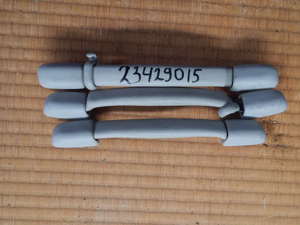 Ручки салона потолка Suzuki Escudo TDA4W (контрактный) 23429015