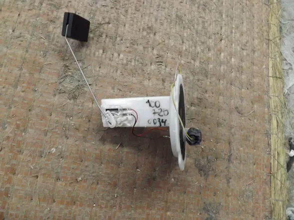 Датчик уровня топлива NISSAN SKYLINE CROSSOVER J50 (Контрактный) 1007200034