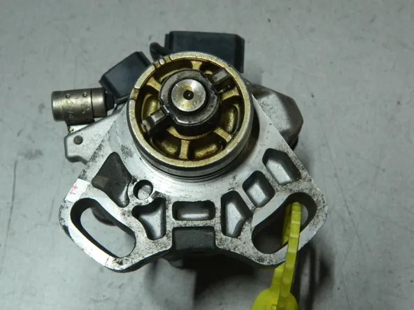 Трамблер MAZDA B3 (Контрактный) 79780083