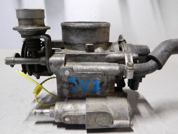 Дроссельная заслонка TOYOTA 3VZFE (Контрактный) 79780300