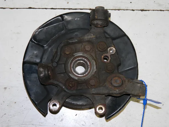 Ступица NISSAN PRESAGE U30 Зад Прав (Контрактный) 69838612