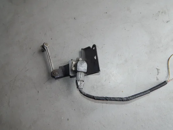 Датчик высоты дорожного просвета HONDA CIVIC FD1 (Контрактный) 30418703