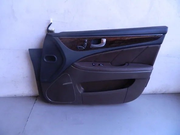 Обшивка двери HYUNDAI EQUUS VI G6DJ Перед Прав (Б/У) 69838473