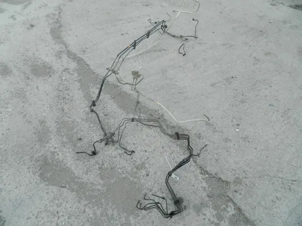 Трубка топливная TOYOTA COROLLA ZZE120 4ZZFE (Б/У)