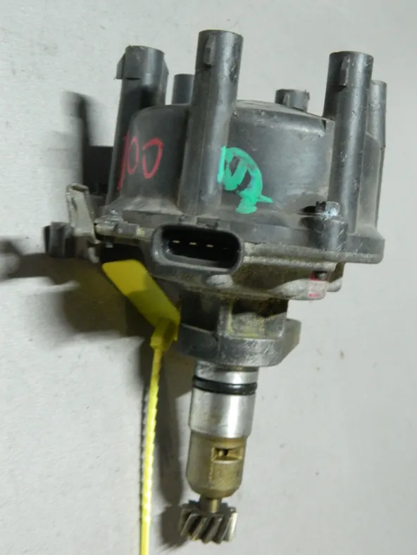 Трамблер TOYOTA 1GFE (Контрактный) 79773819