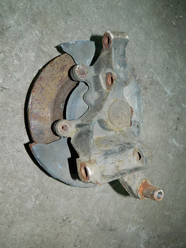 Ступица MAZDA PREMACY CP8W Зад Лев (Контрактный) 79591094